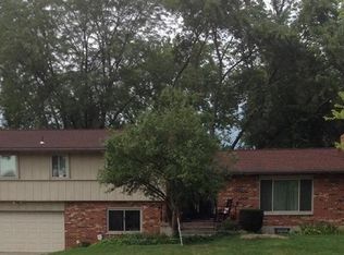 3743 Greenbay Dr, Dayton, OH 45415