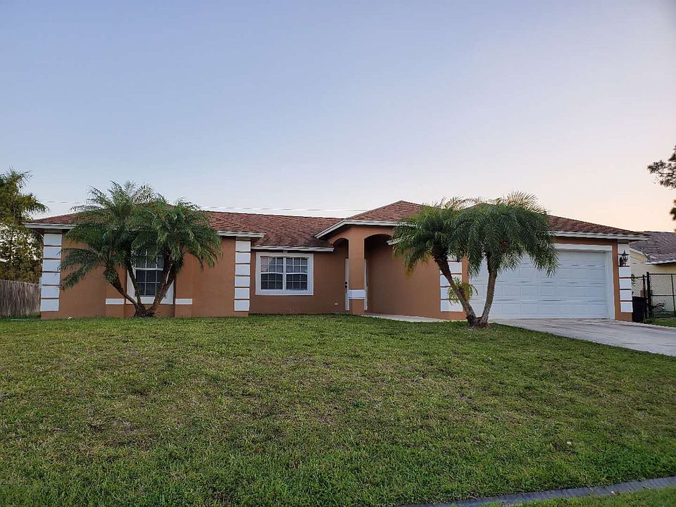 1st image of 1010 SW Mataro Ave