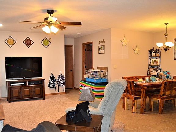 4th image of 1404 Pheasant Run Ct