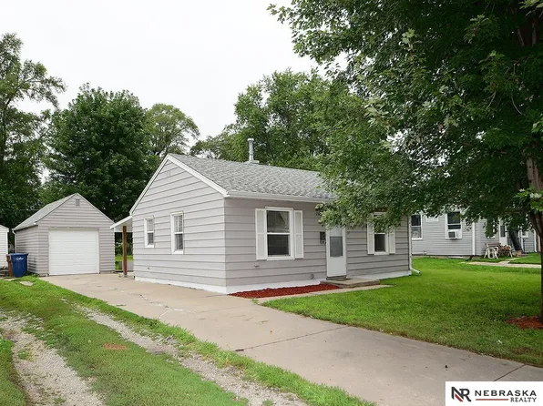 2608 Crawford St, Bellevue, NE 68005
