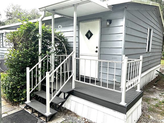 3rd image of 3935 E Lake Park Dr
