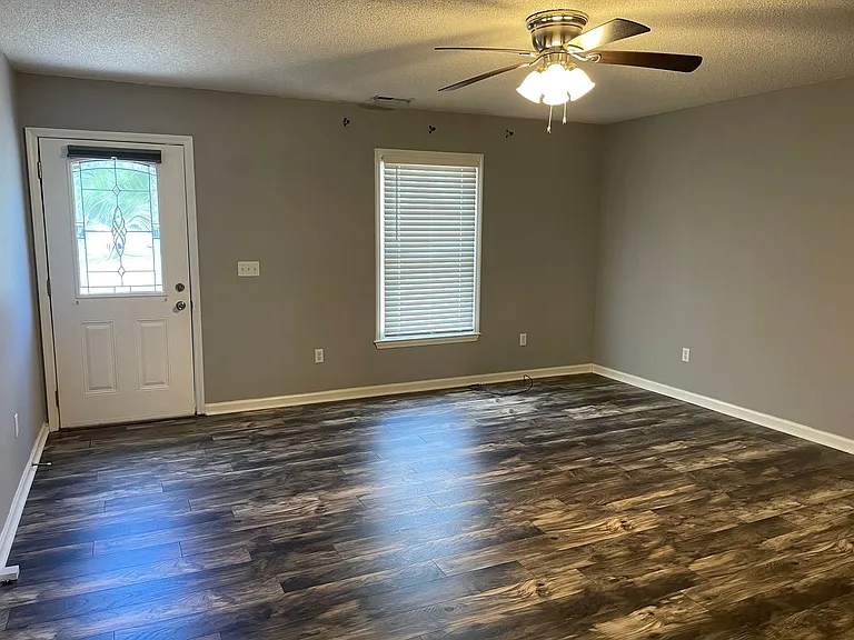 1136 Long Leaf Rd — Photo 6
