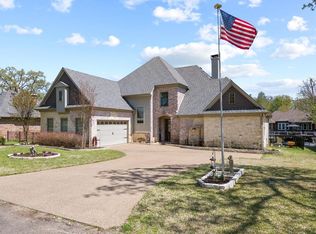 151 Pinehurst Dr, Mabank, TX 75156