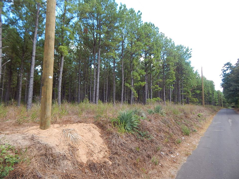 1st image of Spruce Rd