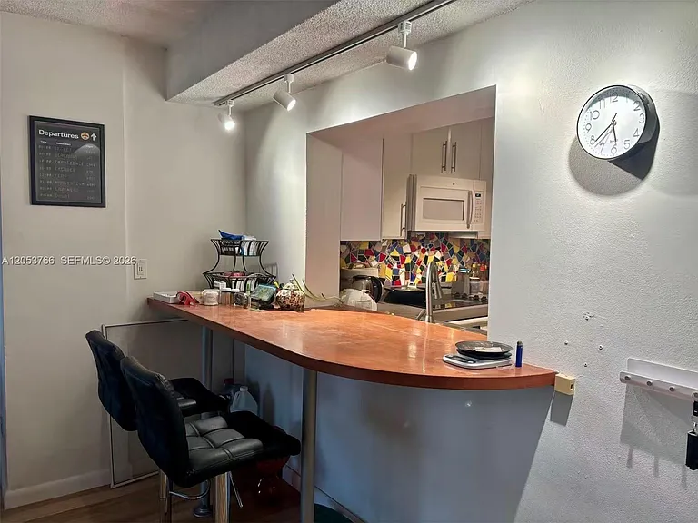 3660 NE 166th St #415 — Photo 7