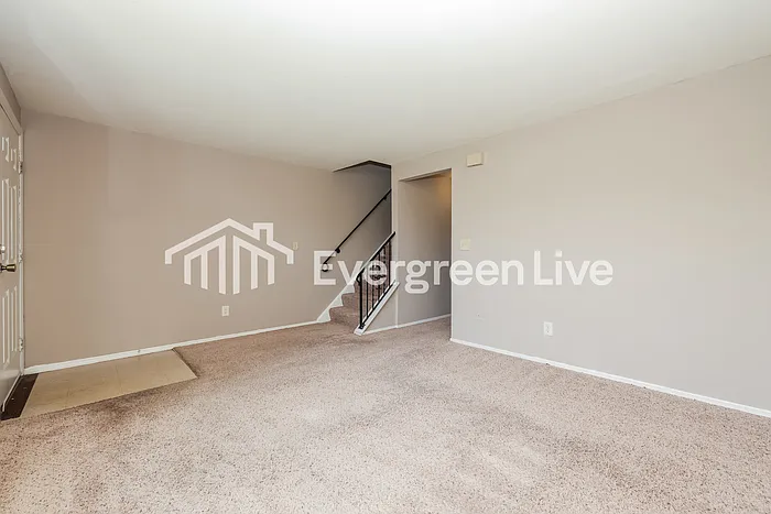 2 bed, 1.5 bath, 1094 sqft, $995 — Photo 4