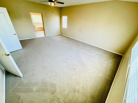 5th image of 2722 La Porte Ct