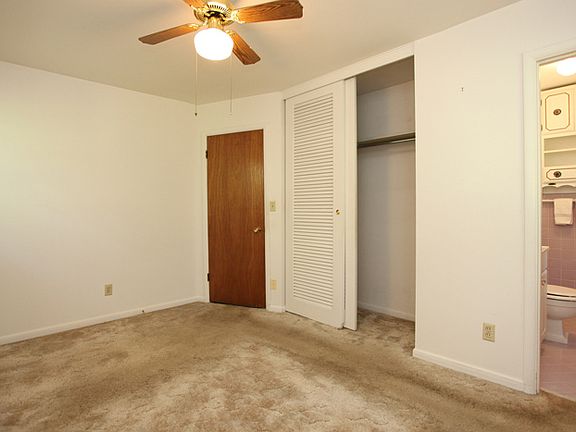 4th image of 2230 Beech Valley Dr SE