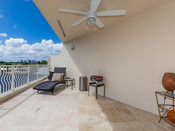5th image of 615 Bayshore Dr APT 404
