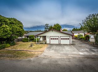 1842 Pickett Rd, McKinleyville, CA 95519