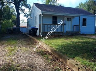 117 SW Hillside Dr, Topeka, KS 66611