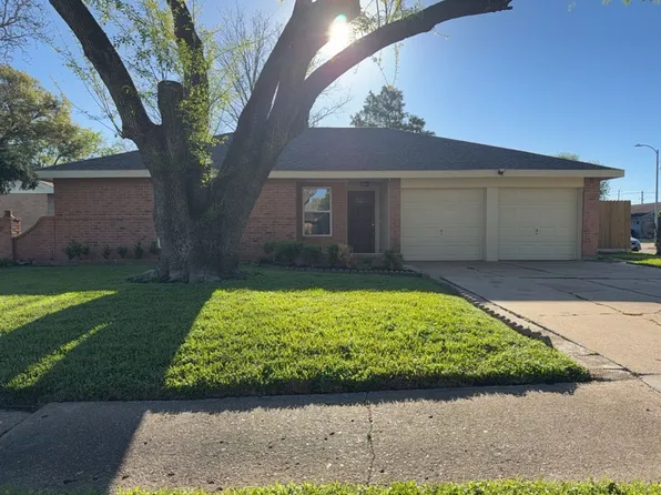 9915 Parkvale Dr, Houston, TX 77099