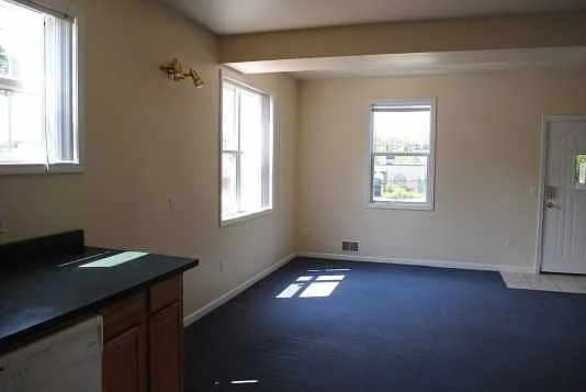 525 Sprague Ave #1 — Photo 8
