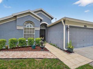 1727 Scotch Pine Dr, Brandon, FL 33511