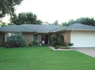 5610 Louise Way Dr, Arlington, TX 76017