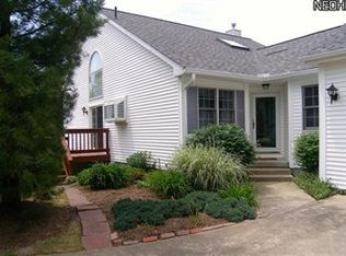 645 Grand Vw, Aurora, OH 44202