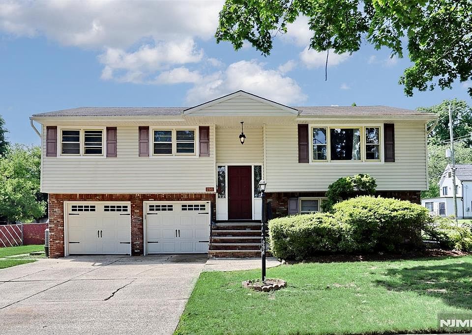 1st image of 294 Kastler Ct