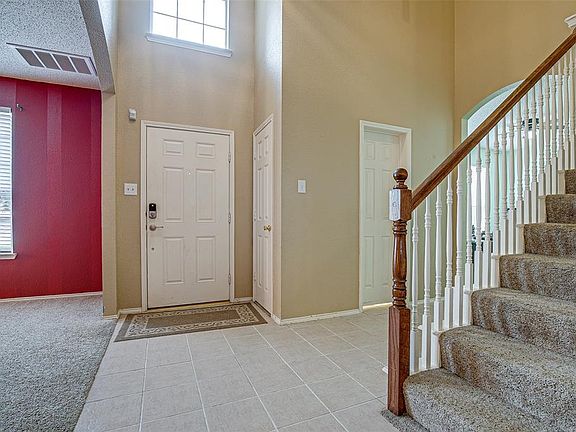 2nd image of 1501 Richfield Ct