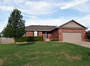 14922 N Houston St, Tahlequah, OK 74464