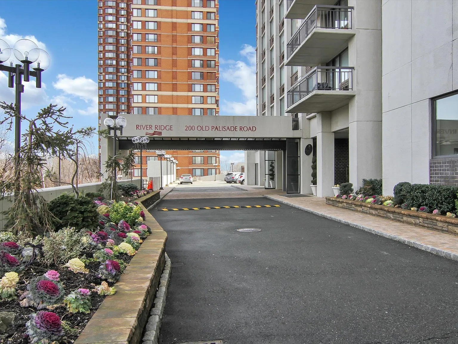 River Ridge — Photo 2