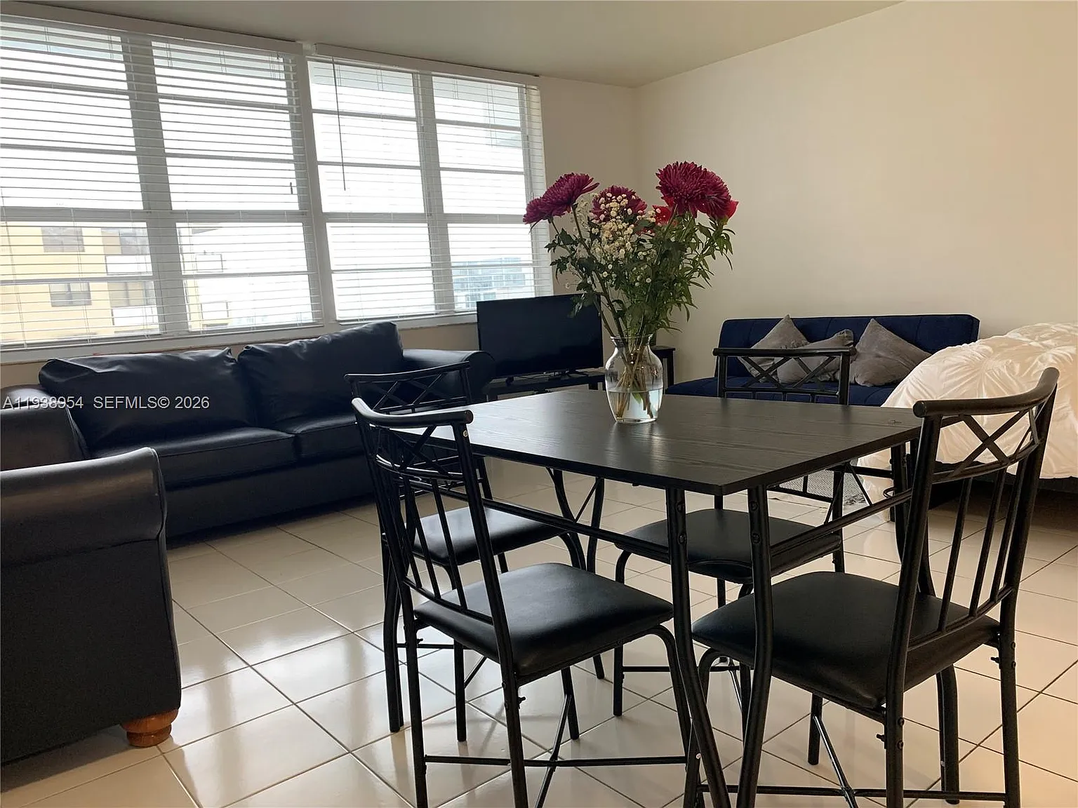 Decoplage Condo — Photo 3
