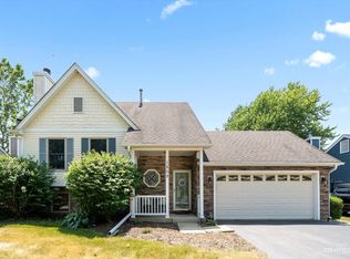 1809 Rita Ave, St Charles, IL 60174