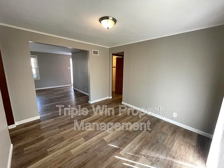 1280 Saint Catherine St — Photo 12