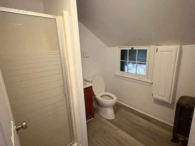 118 College Pl — Photo 8