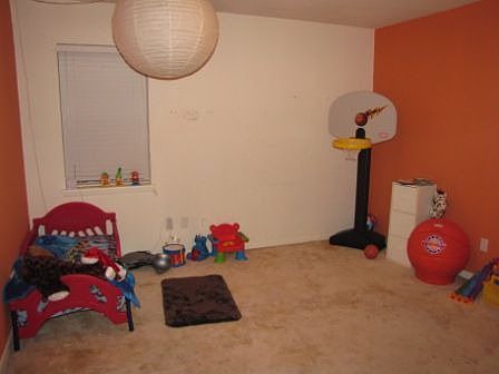5th image of 2305 Patricia Ln
