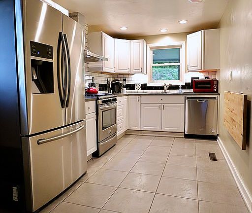 3rd image of 151 E Homewood Ave