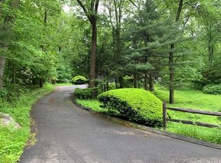 182 Wood Pond Rd, Glastonbury, CT 06033