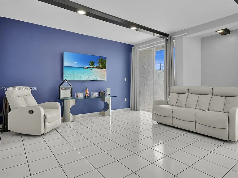 9177 Fontainebleau Blvd #3 — Photo 13