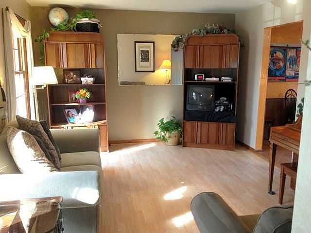 2nd image of 3936 Woodhurst Dr