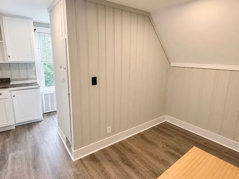 41 Rollins Rd — Photo 3