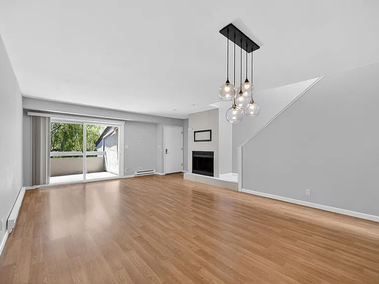 2201 The Alameda #1-27 — Photo 7