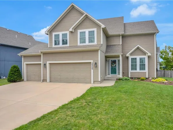 20520 W 124th Ter, Olathe, KS 66061