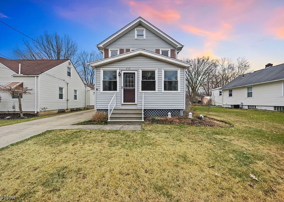 1st image of 717 McKinley St