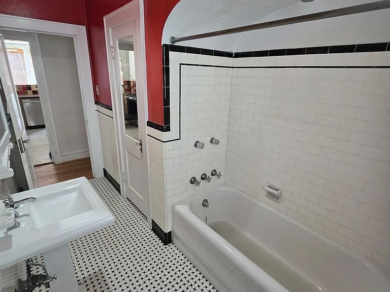 1635 E Ocean View Ave — Photo 18