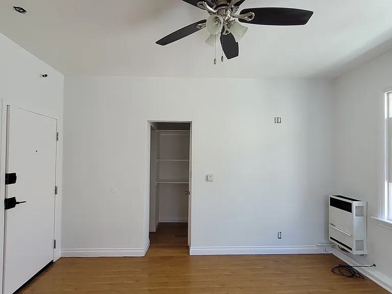 512 S Park View Street — Photo 35