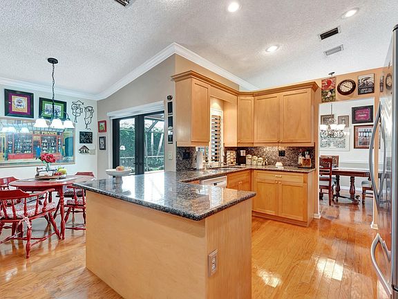 3rd image of 5315 NW 65th Terrace