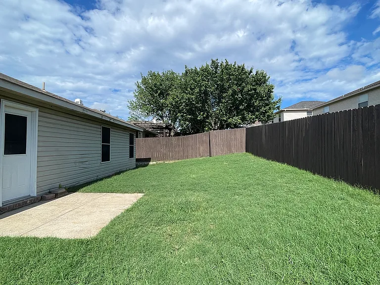 2321 Avalon Creek Way — Photo 20