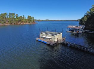 4260 Twin Rivers Dr, Gainesville, GA 30504