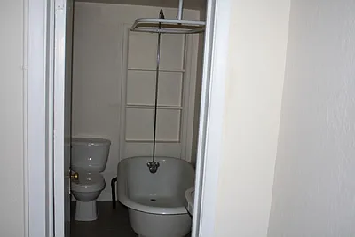 3 bed, 1.0 bath, 580 sqft, $1,150 — Photo 25