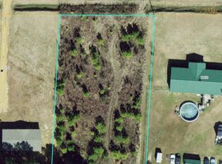 8 Pleasant Union Rd, Roseboro, NC 28382