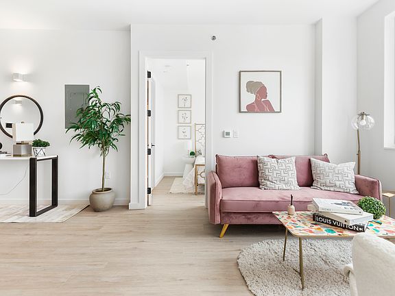 4th image of 101 Bruckner Blvd #4T