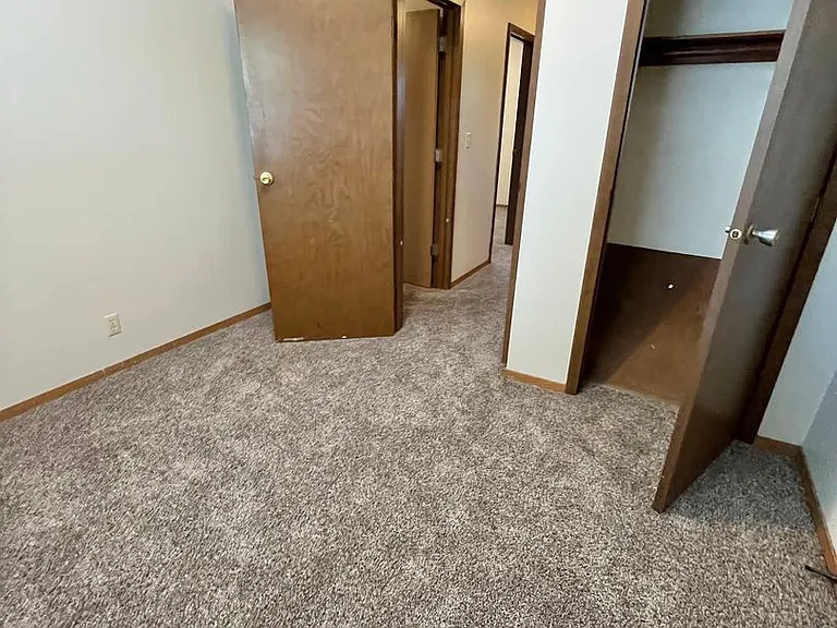 3804 S Hawthorne Ave — Photo 21