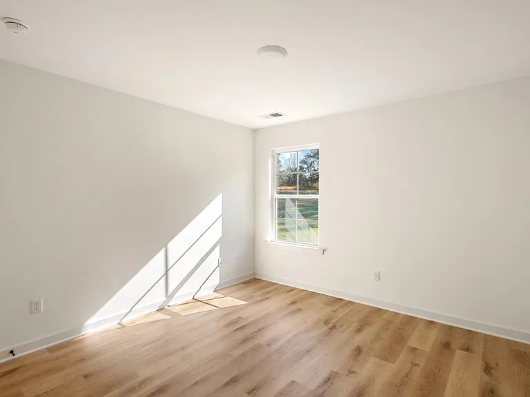 6275 Clover Ct — Photo 16