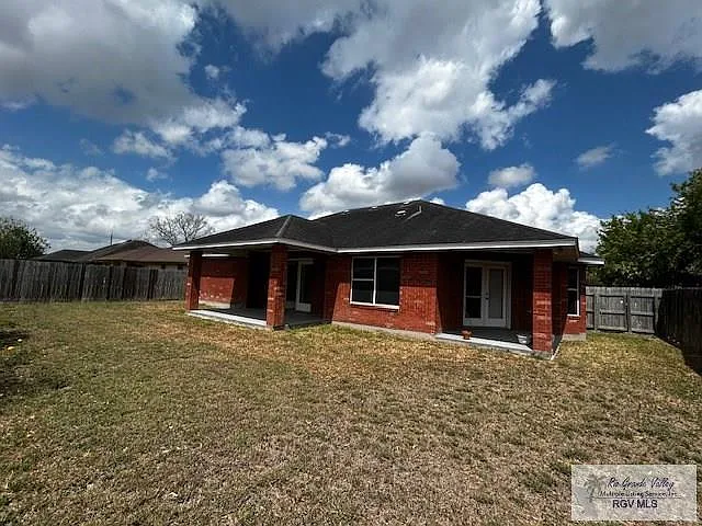 944 Alta Mesa Blvd — Photo 2