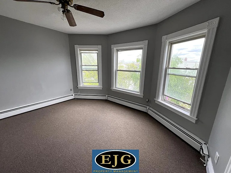 34-36 Cheney Pl #3F — Photo 7