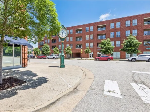 230 Nat Turner Blvd Unit 2007, Newport News, VA 23606